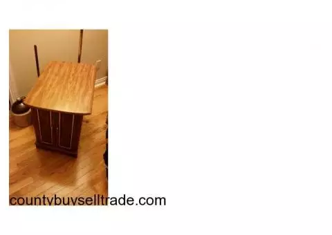 Great end table for sale!!